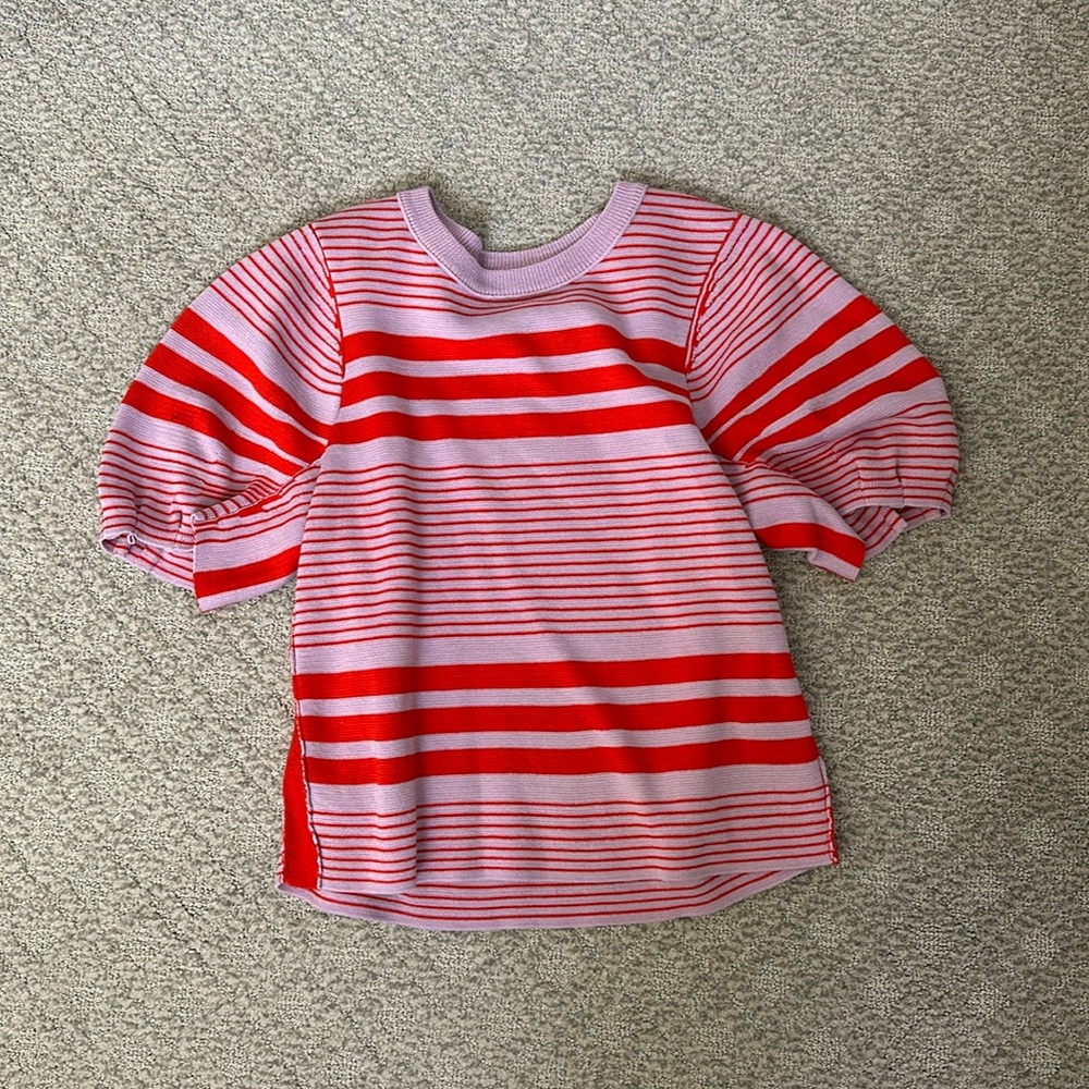 Puffer sleeve top